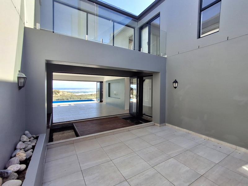 5 Bedroom Property for Sale in Cape St Martin Private Reserve Western Cape